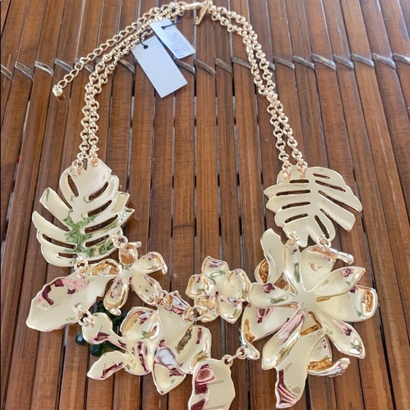 New White House Black Market Statement Necklace - Picture 6 of 6